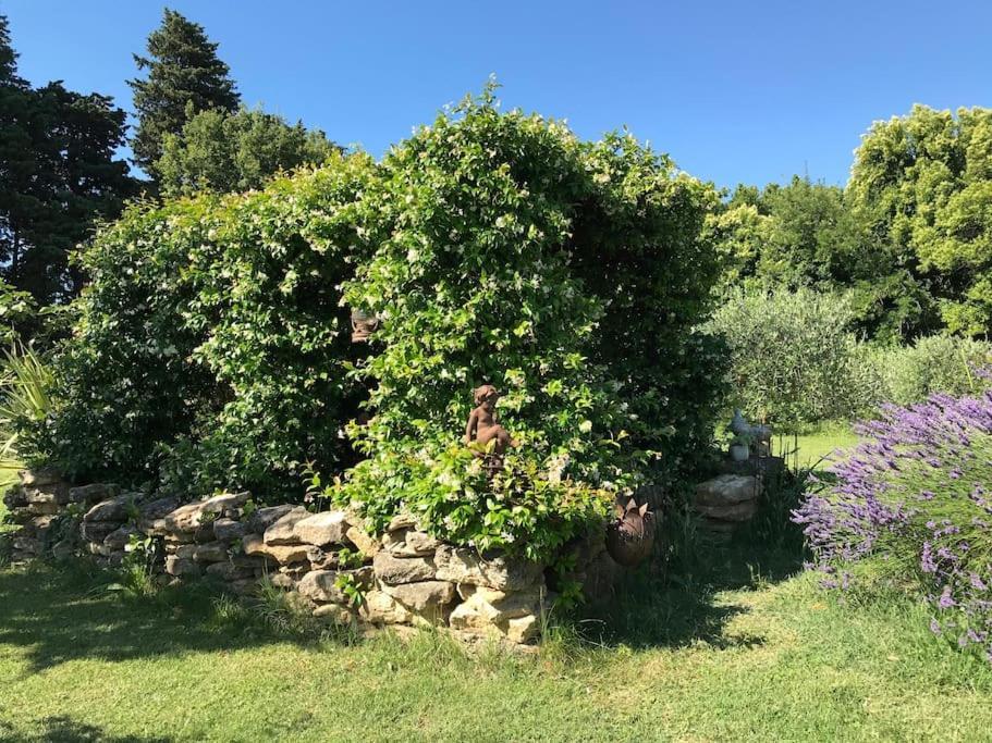 Appartement Dans Mas Provencal Grans Exterior photo